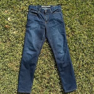 Jeans! Blue jeans. Blue slim fit jeans. Blue slim fit jeans form BR.